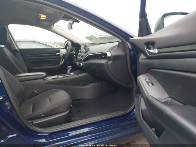 Nissan Altima S Fwd Image 3