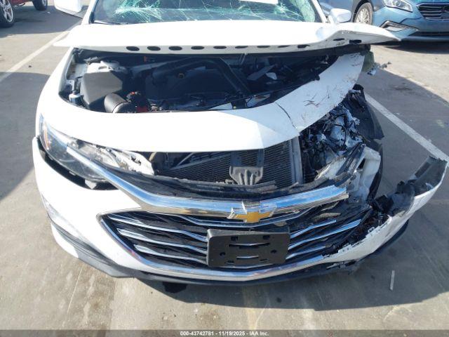 Chevrolet Malibu Fwd Lt Image 4