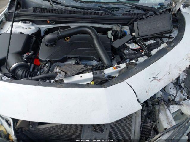 Chevrolet Malibu Fwd Lt Image 12