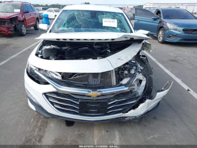 Chevrolet Malibu Fwd Lt Image 8