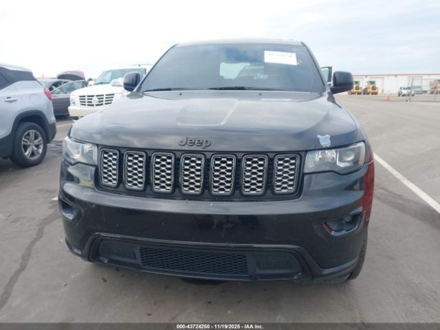 Jeep Grand Cherokee Altitude 4x4 Image 11