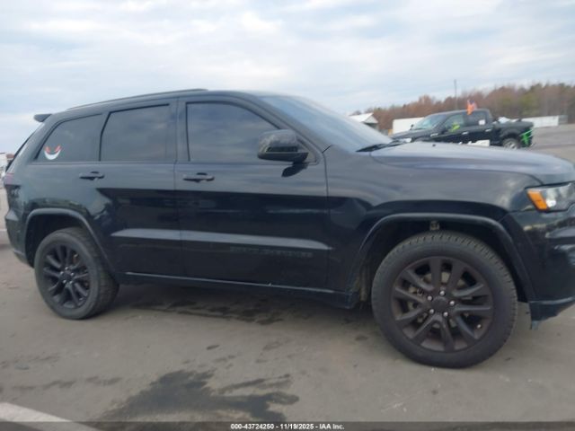 Jeep Grand Cherokee Altitude 4x4 Image 16