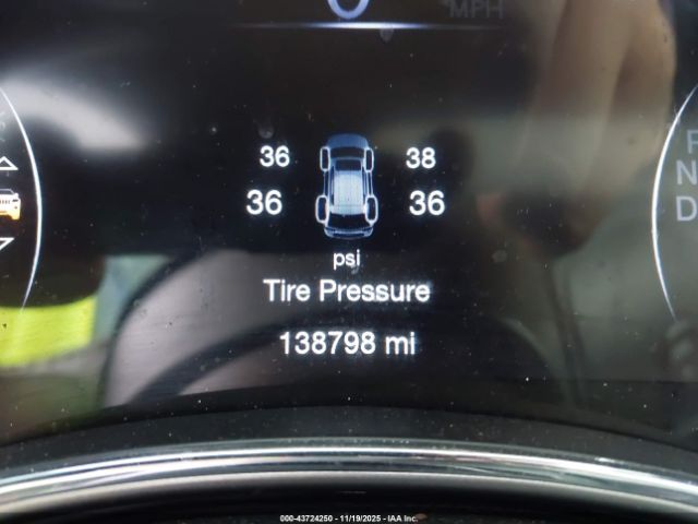 Jeep Grand Cherokee Altitude 4x4 Image 14