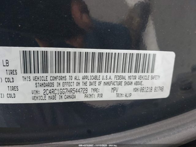 Chrysler Pacifica Limited Image 11