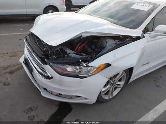 Ford Fusion Se Image 4