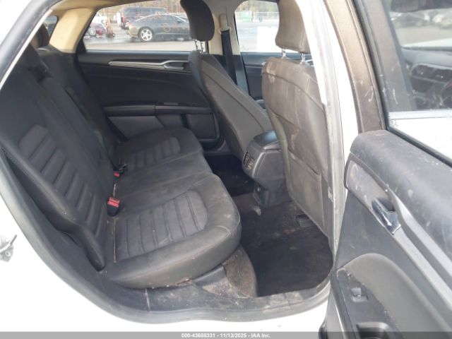 Ford Fusion Se Image 11