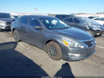  Salvage Nissan Altima