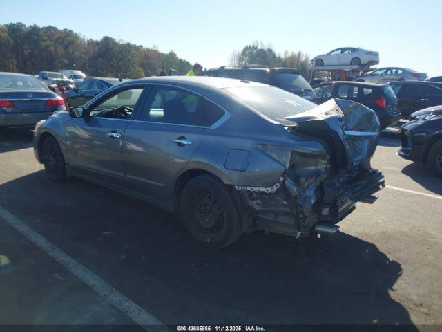 Nissan Altima 2.5 S Image 4