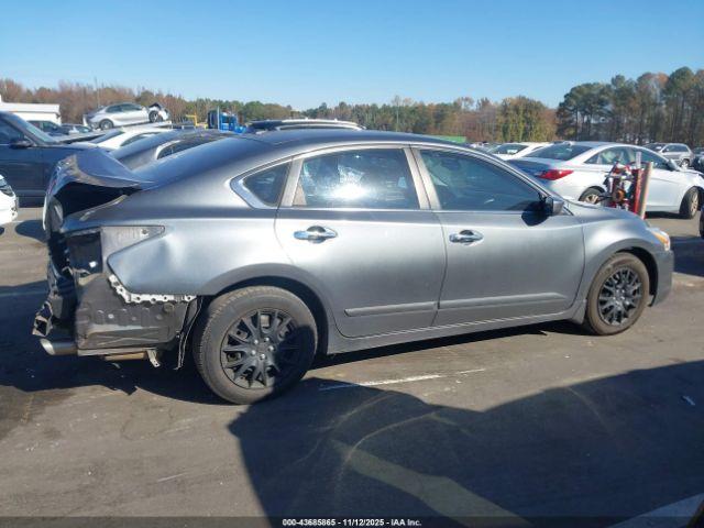 Nissan Altima 2.5 S Image 16