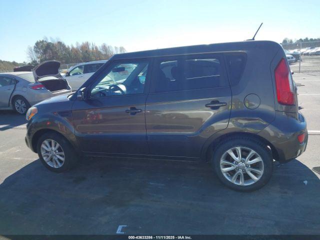 Kia Soul + Image 13