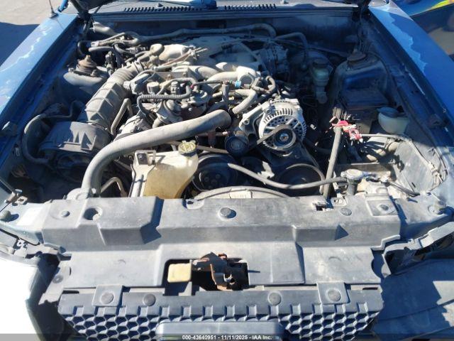 Ford Mustang Image 8