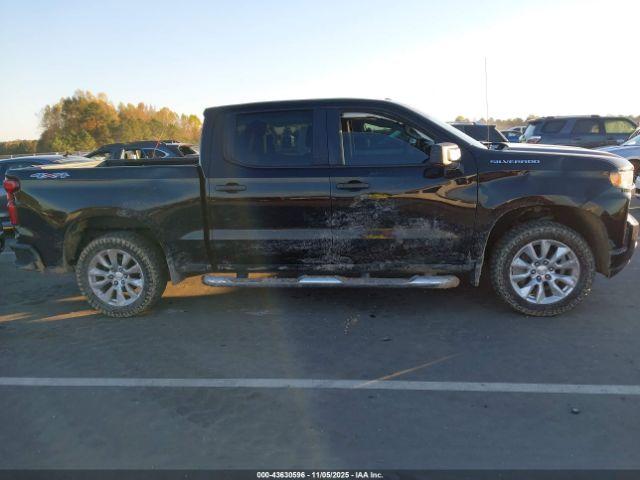 Chevrolet Silverado 1500 4wd  Short Bed Custom Image 16