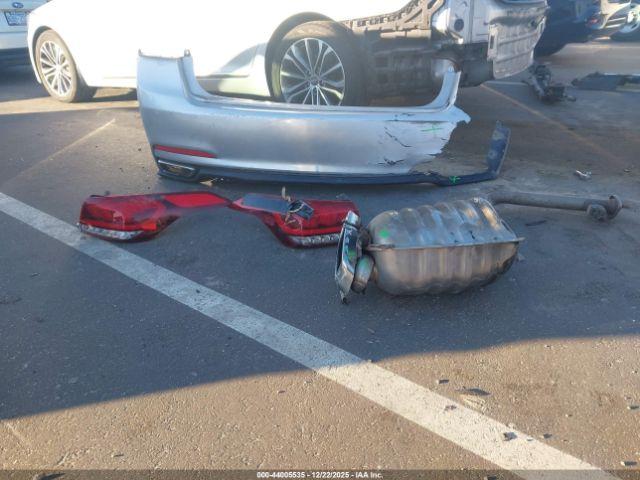 Hyundai Genesis 3.8 Image 19