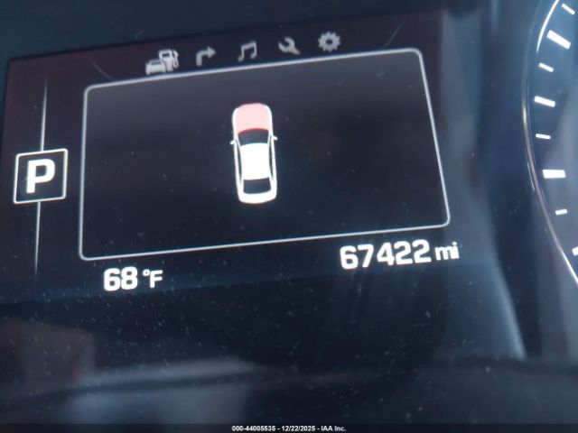 Hyundai Genesis 3.8 Image 16