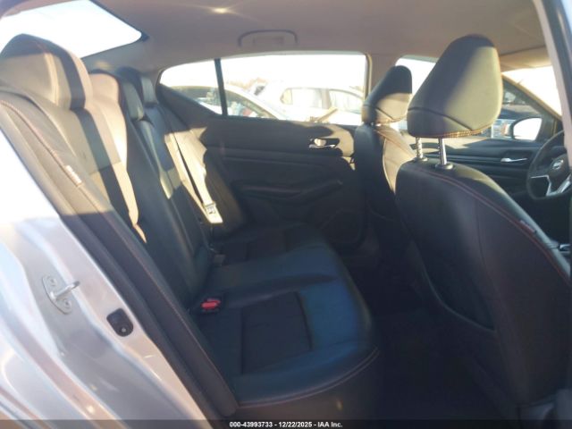 Nissan Altima 2.5 Sr Image 6