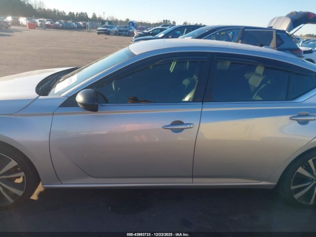 Nissan Altima 2.5 Sr Image 13