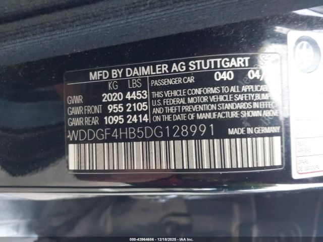 Mercedes-Benz C-Class Sport Image 7