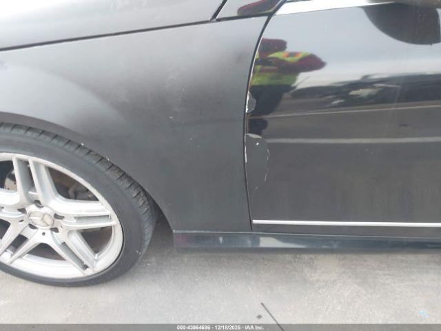 Mercedes-Benz C-Class Sport Image 10