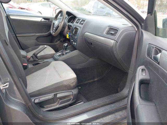 Volkswagen Jetta 1.4t S Image 14