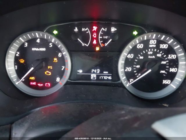 Nissan Sentra Image 7