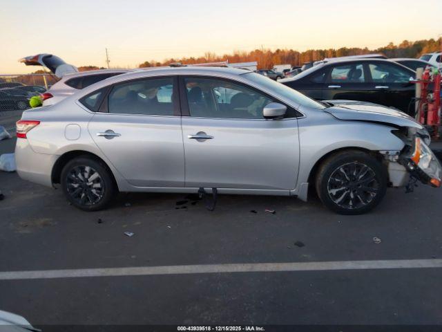 Nissan Sentra Image 13