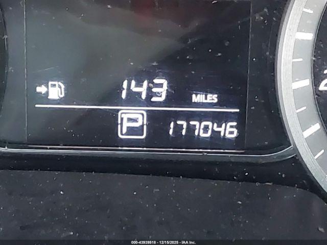 Nissan Sentra Image 11