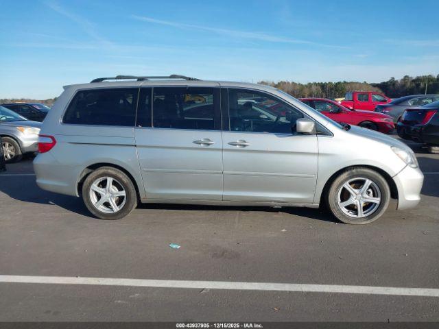 Honda Odyssey Touring Image 10