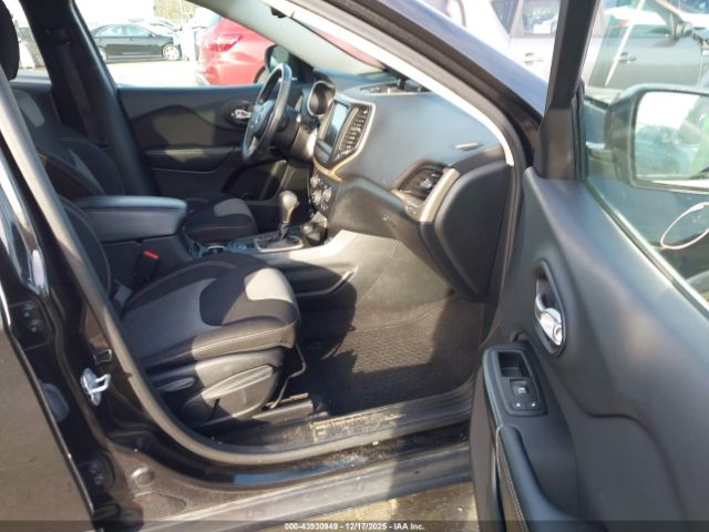 Jeep Cherokee Latitude Image 13