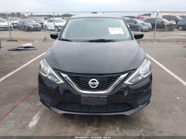 Nissan Sentra S Image 8