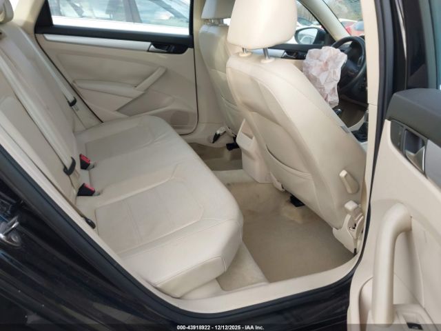 Volkswagen Passat 2.5l Se Image 9