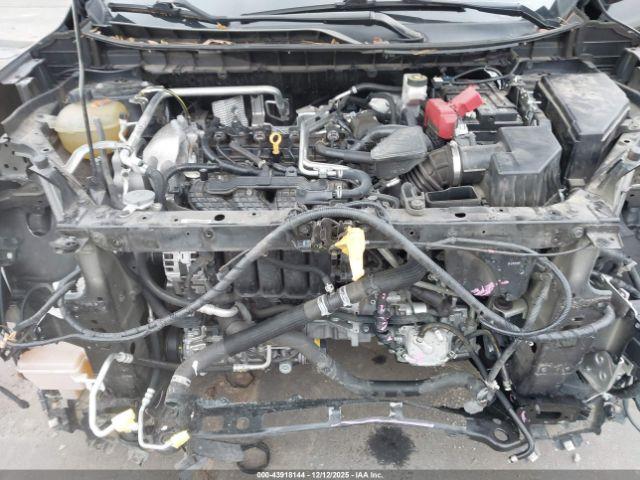 Nissan Rogue Sv Fwd Image 9