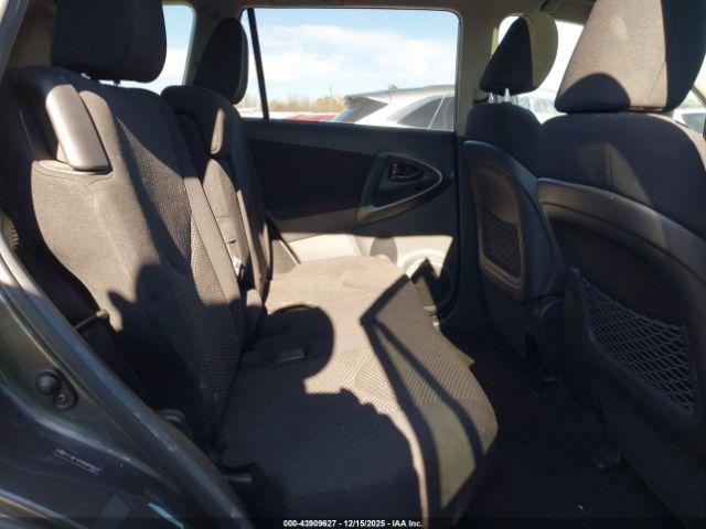 Toyota RAV4 Sport Image 4