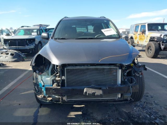 Toyota RAV4 Sport Image 8