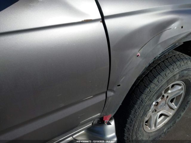 Toyota 4Runner Sr5 V6 Image 13