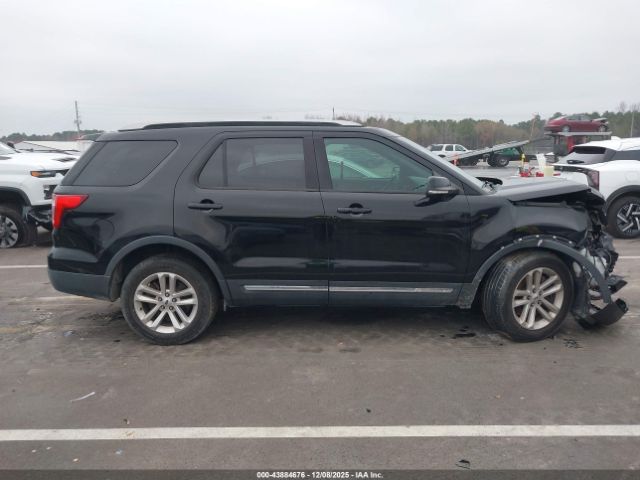 Ford Explorer Xlt Image 13