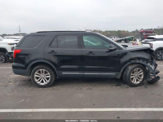 Ford Explorer Xlt Image 13