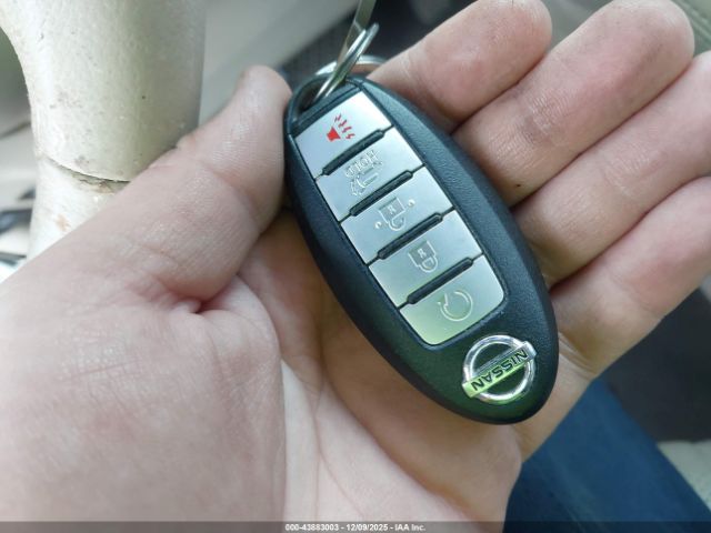 Nissan Murano Platinum Image 12