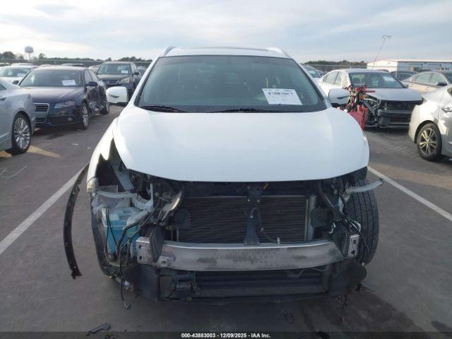 Nissan Murano Platinum Image 14