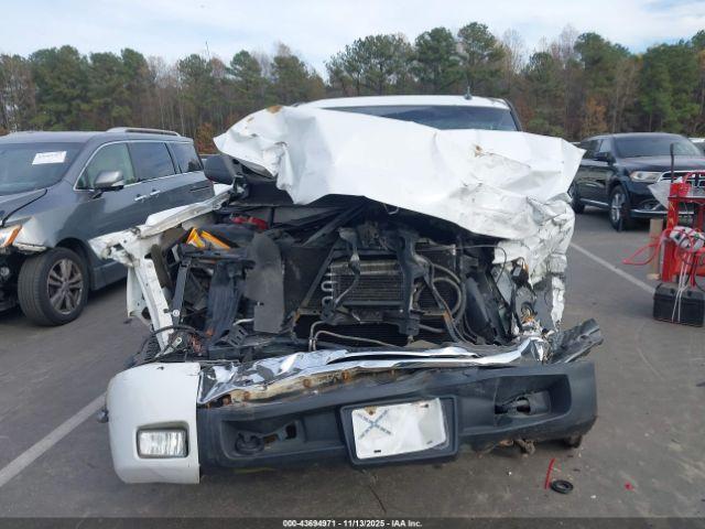 Chevrolet Silverado 1500 Lt Image 13