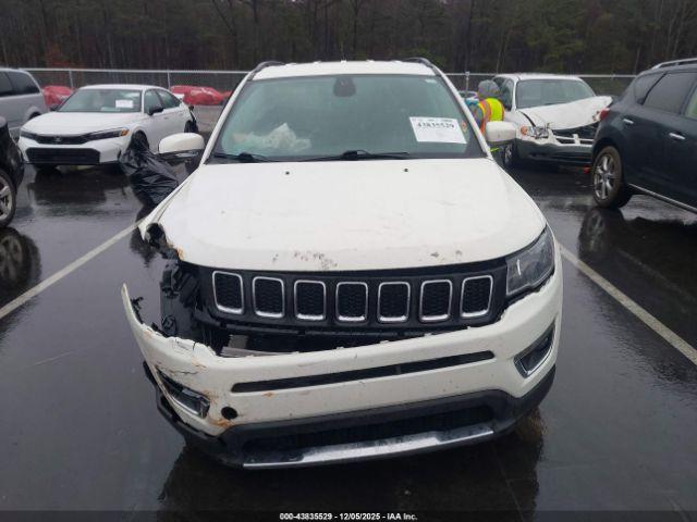 Jeep Compass Limited Fwd Image 9