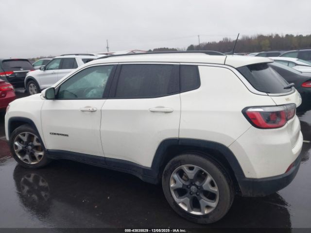 Jeep Compass Limited Fwd Image 12