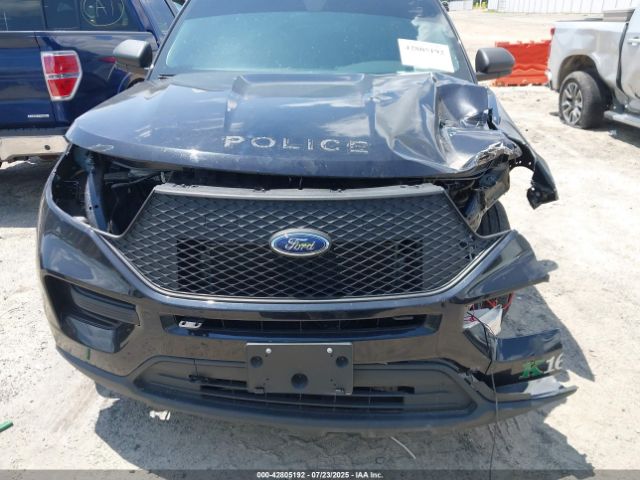 Ford Police Interceptor Image 12
