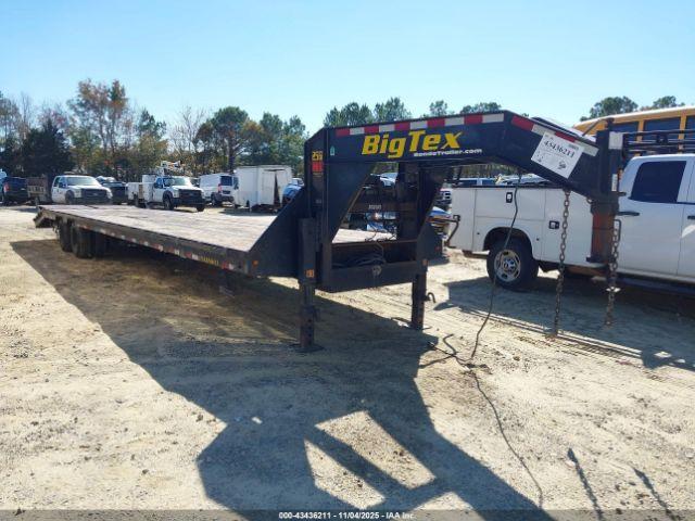  Salvage Big Tex Trailer Co I 5th Wheel
