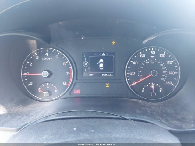 Kia Optima Lx Turbo Image 7