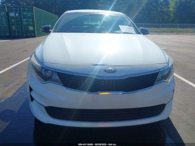 Kia Optima Lx Turbo Image 10