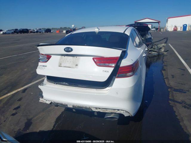 Kia Optima Lx Turbo Image 16