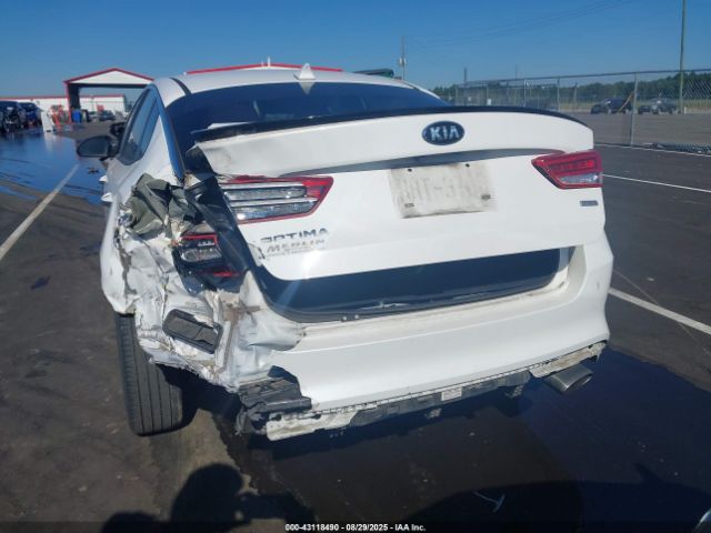 Kia Optima Lx Turbo Image 17