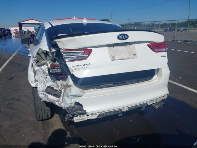 Kia Optima Lx Turbo Image 17