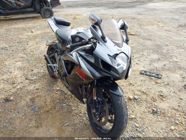  Salvage Suzuki Gsx-r750