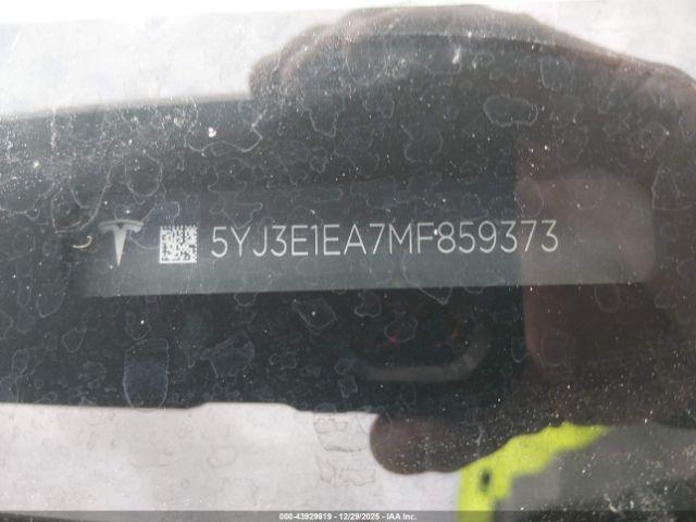 Tesla Model 3 Standard Range Plus Rear-wheel Drive Image 6